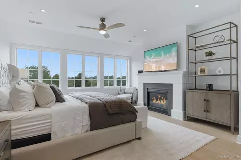 Bedroom - 4 Primrose Ln, Rye Brook, NY 10573 photo 2 of 5