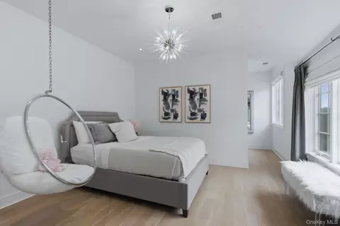 Bedroom - 4 Primrose Ln, Rye Brook, NY 10573 photo 4 of 5