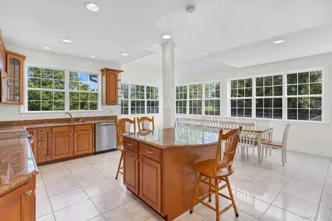 Kitchen - 723 Doctors Path Ests, Riverhead, NY 11901 photo 2 of 3