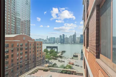4-74 48th Ave #9N, Long Island City, NY 11109