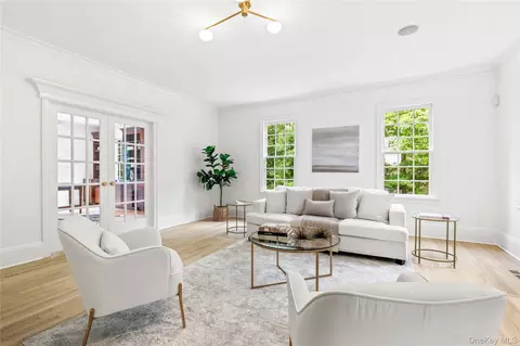 Living - 21 Loder St, Rye, NY 10580 photo 2 of 3