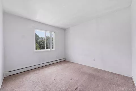 Bedroom - 30 Raker Rd, Poughkeepsie, NY 12603 photo 3 of 5