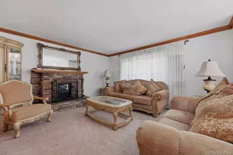 Living - 30 Raker Rd, Poughkeepsie, NY 12603 photo 1 of 3