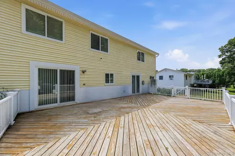 Exterior - 30 Raker Rd, Poughkeepsie, NY 12603 photo 6 of 9