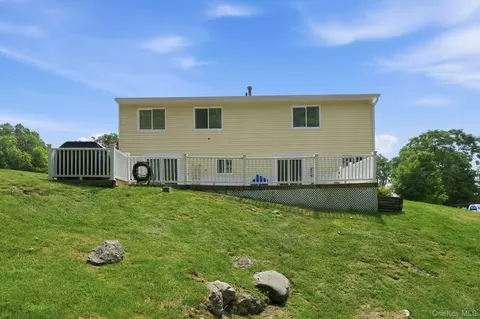 Exterior - 30 Raker Rd, Poughkeepsie, NY 12603 photo 7 of 9