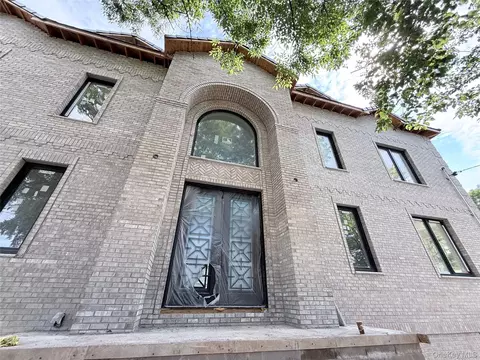 7829 160th St, New York, NY 11366