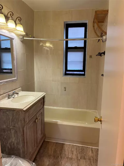 2866 Marion Ave #3D, New York, NY 10458 photo 2