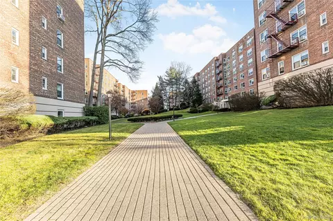 1300 Midland Ave #C-73, Yonkers, NY 10704
