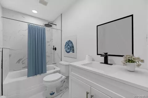 Bath - 8 Mockingbird Ln, Poughkeepsie, NY 12601 photo 2 of 2