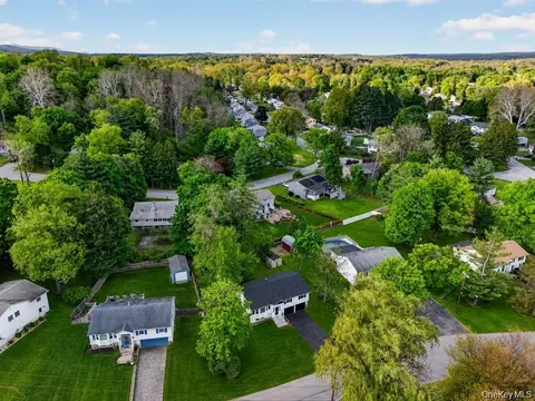 View/Area - 8 Mockingbird Ln, Poughkeepsie, NY 12601 photo 3 of 3