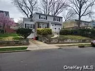899 Cleveland St, West Hempstead, NY 11552