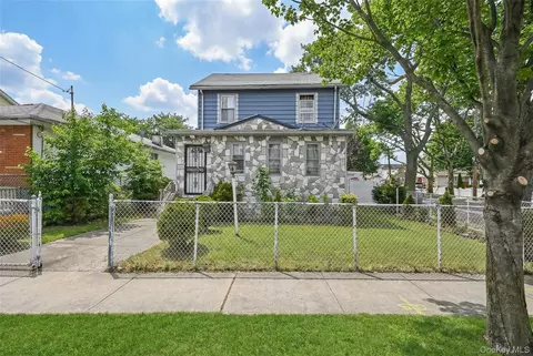 19217 Williamson Ave, New York, NY 11413
