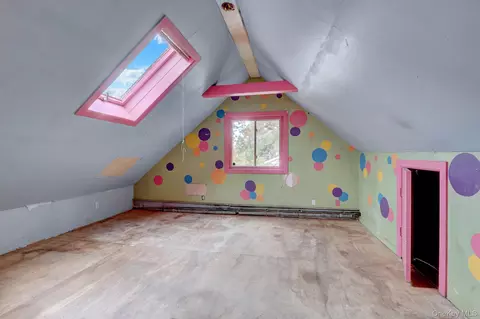 Bedroom - 34 Thorburn Ave, Patchogue, NY 11772 photo 3 of 5