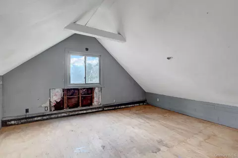 Bedroom - 34 Thorburn Ave, Patchogue, NY 11772 photo 5 of 5