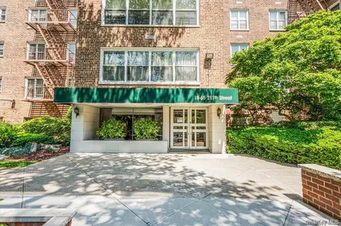18-65 211th St #5G, New York, NY 11360