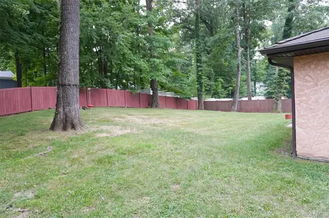 Exterior - 50 Pleasant Ridge Dr, Poughkeepsie, NY 12603 photo 2 of 5