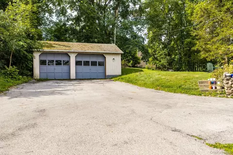 Exterior - 124 Bower Rd, Poughkeepsie, NY 12603 photo 3 of 11