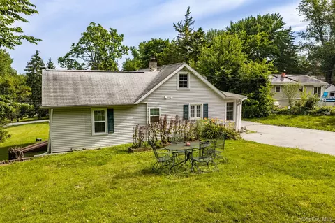 Exterior - 124 Bower Rd, Poughkeepsie, NY 12603 photo 10 of 11