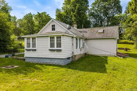 Exterior - 124 Bower Rd, Poughkeepsie, NY 12603 photo 2 of 11