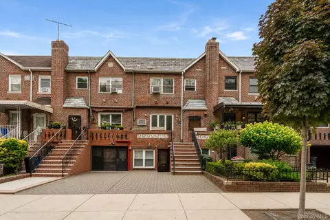 8832 7th Ave, Brooklyn, NY 11228