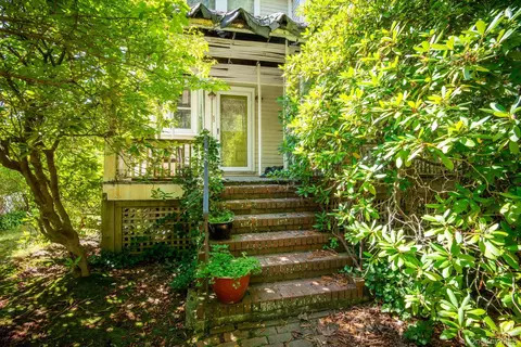 83 Highland Ave, Northport, NY 11768