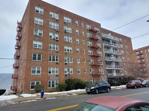 679 Warburton Ave #1L, Yonkers, NY 10701