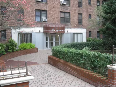 63-09 108th St #5L, New York, NY 11375