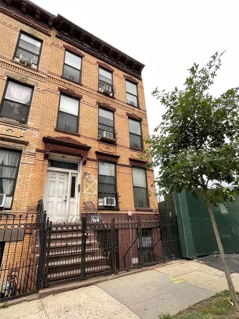 14 Convent Ave, New York, NY 10027