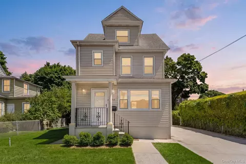 208 Third Ave, Pelham, NY 10803