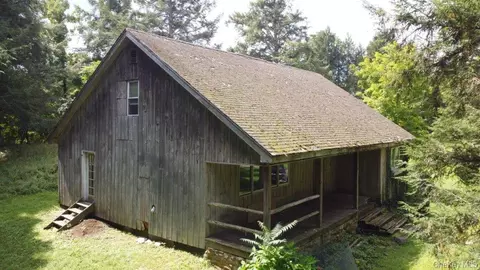 122 Weil Rd, Dover, NY 12594