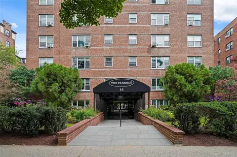 12 Westchester Ave #5A, White Plains, NY 10601