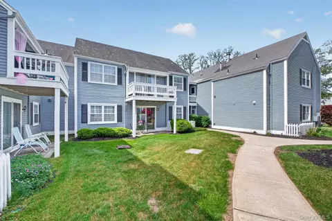 Exterior - 301 Commons Way C Way #C (1ST ), Fishkill, NY 12524 photo 7 of 12
