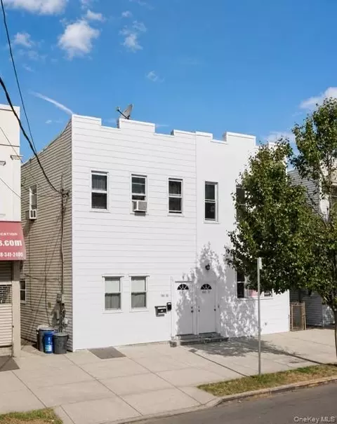 172-21 Baisley Blvd, New York, NY 11434