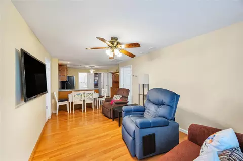 Living - 35 Jerold St, Plainview, NY 11803 photo 4 of 4
