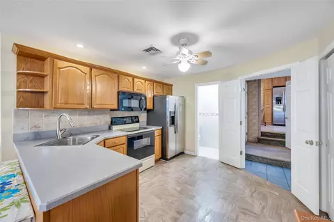 Other - 35 Jerold St, Plainview, NY 11803 photo 6 of 10