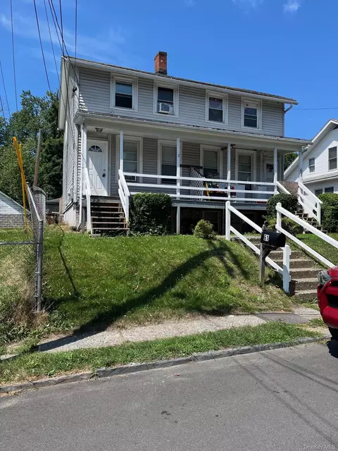 63 Pine St, Kingston, NY 12401
