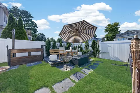 Exterior - 2136 Spruce St, Baldwin, NY 11510 photo 3 of 5