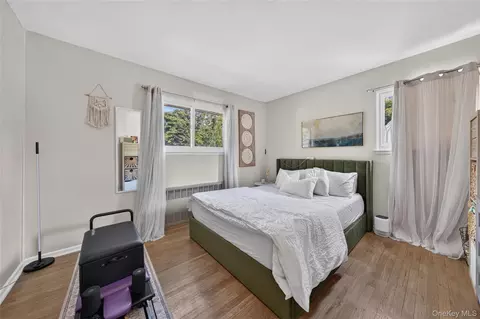 Bedroom - 2136 Spruce St, Baldwin, NY 11510 photo 1 of 5