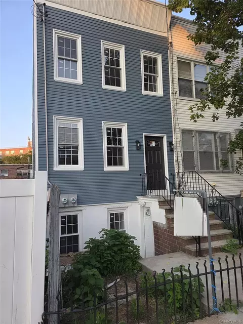 791 Logan St, Brooklyn, NY 11208