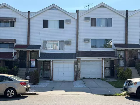3605 Boller Ave, New York, NY 10466