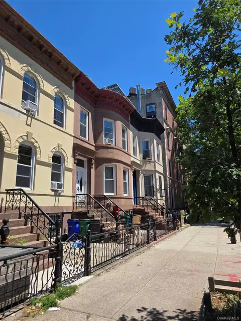 695 Saint Johns Pl, Brooklyn, NY 11216