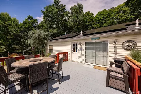 Exterior - 142 Mill St, Wallkill, NY 12589 photo 6 of 19