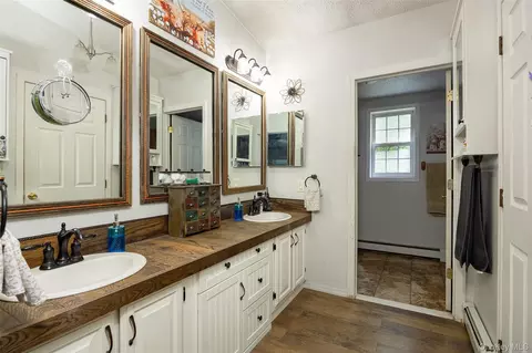 Bath - 142 Mill St, Wallkill, NY 12589 photo 1 of 2