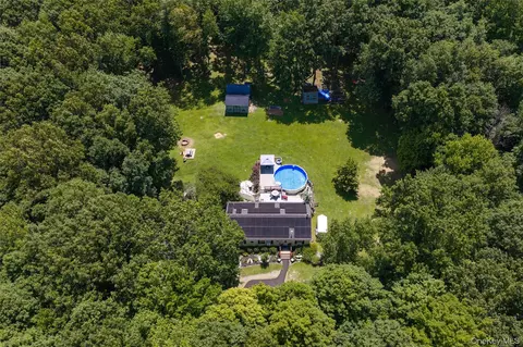 View/Area - 142 Mill St, Wallkill, NY 12589 photo 2 of 4