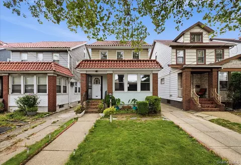 80-25 Woodhaven Blvd, Ridgewood, NY 11385