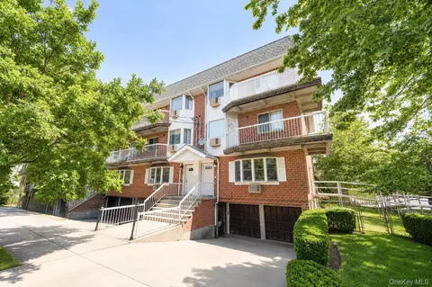 1235 E 95th St #101, Brooklyn, NY 11236