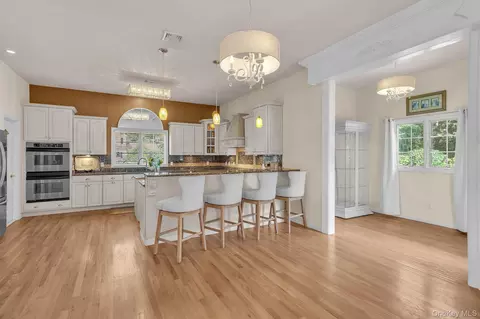 Kitchen - 3 Dover Ct, Wading River, NY 11792 photo 2 of 3