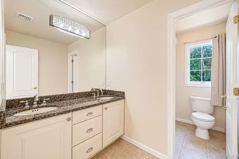 Bath - 3 Dover Ct, Wading River, NY 11792 photo 2 of 4