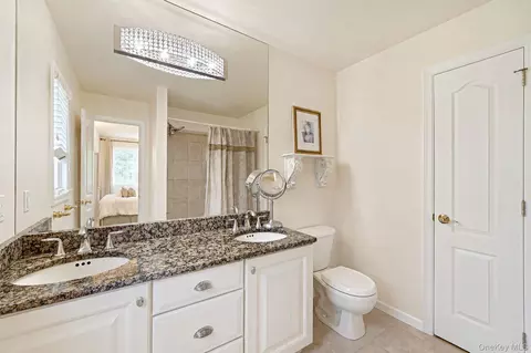 Bath - 3 Dover Ct, Wading River, NY 11792 photo 4 of 4