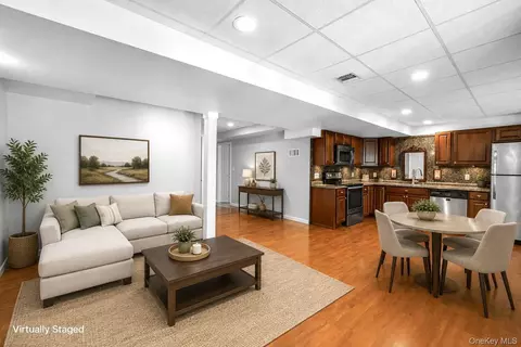 Living - 3 Dover Ct, Wading River, NY 11792 photo 3 of 3